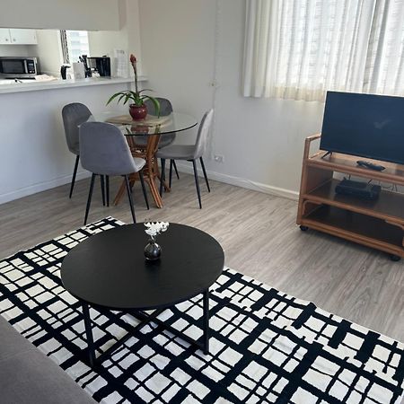 Apartamento 1508- Heart Of Waikiki With Kitchen-Free Parking-King Bed-Corner Unit Honolulu Exterior foto