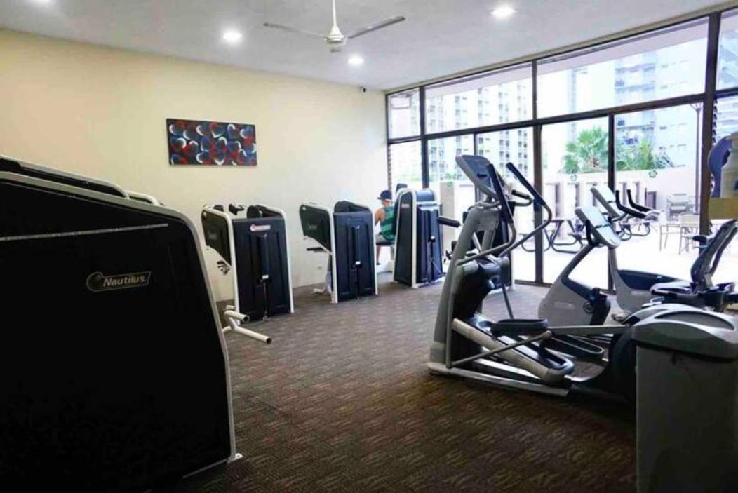 Apartamento 1508- Heart Of Waikiki With Kitchen-Free Parking-King Bed-Corner Unit Honolulu Exterior foto