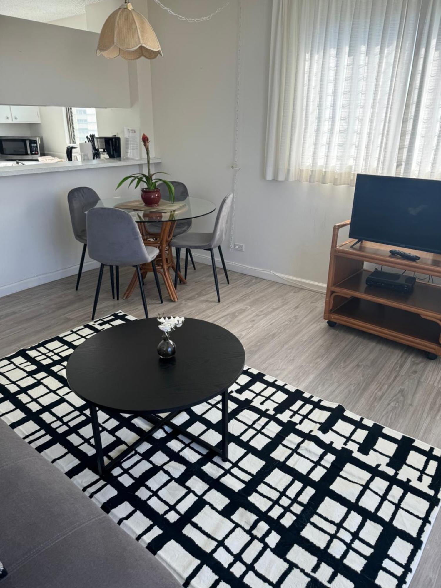 Apartamento 1508- Heart Of Waikiki With Kitchen-Free Parking-King Bed-Corner Unit Honolulu Exterior foto
